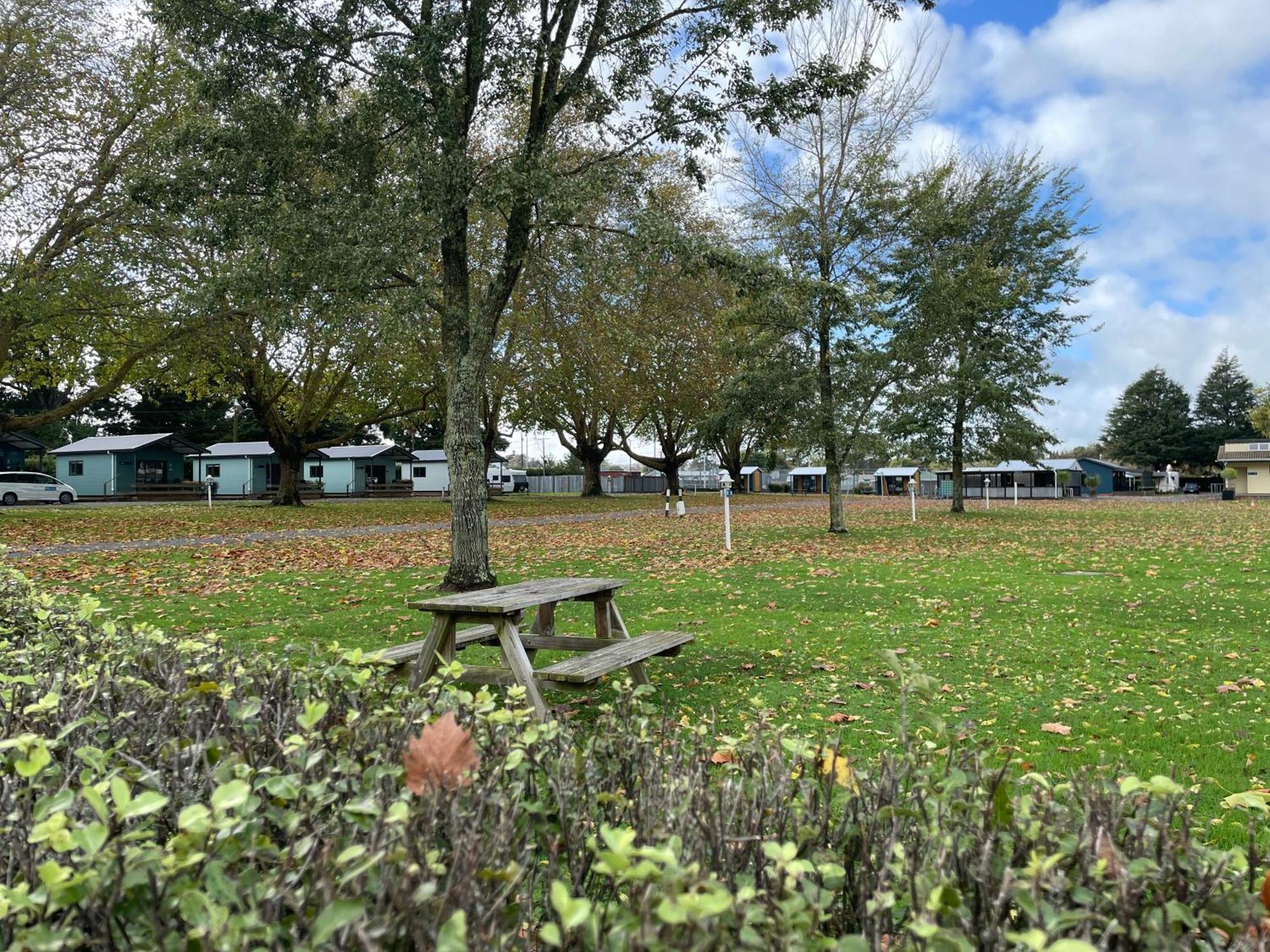 Cambridge Top 10 Holiday Park Exterior foto